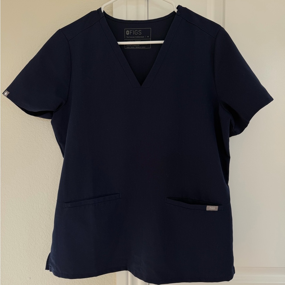 Figs Women's Navy Blue V-Neck Short Sleeve Top